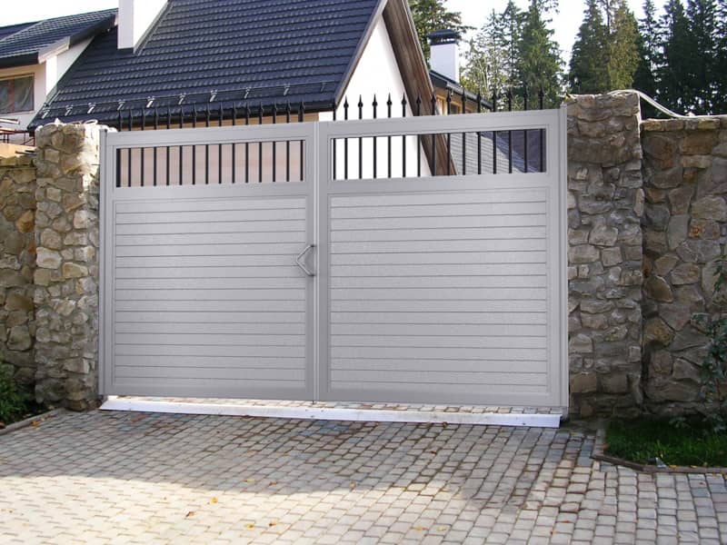 Уличные ворота DoorHan в Волгограде с установкой