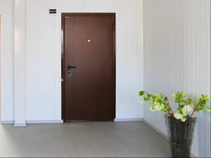 Предлагаем входные железные двери в квартиру DoorHan ЭКО 980х2050 в Волгограде по выгодной цене